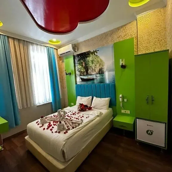 Megaron - zdjęcie 5