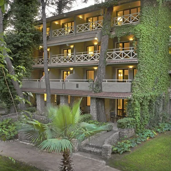 Marti Myra - zdjęcie 4