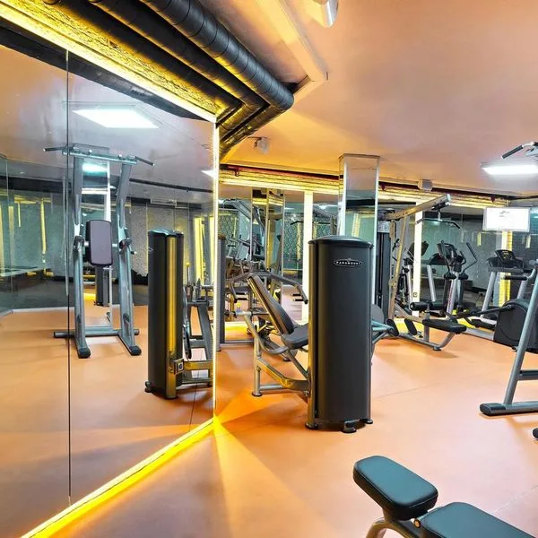 White Monarch - zdjęcie 2