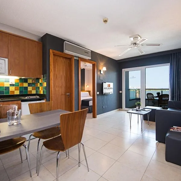 Axel Beach - zdjęcie 5