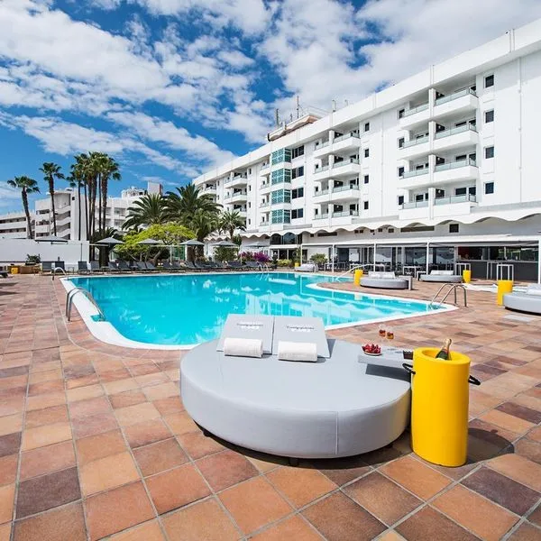 Axel Beach - zdjęcie 3