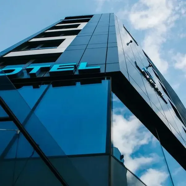 Q Plus Wrocław - zdjęcie 2