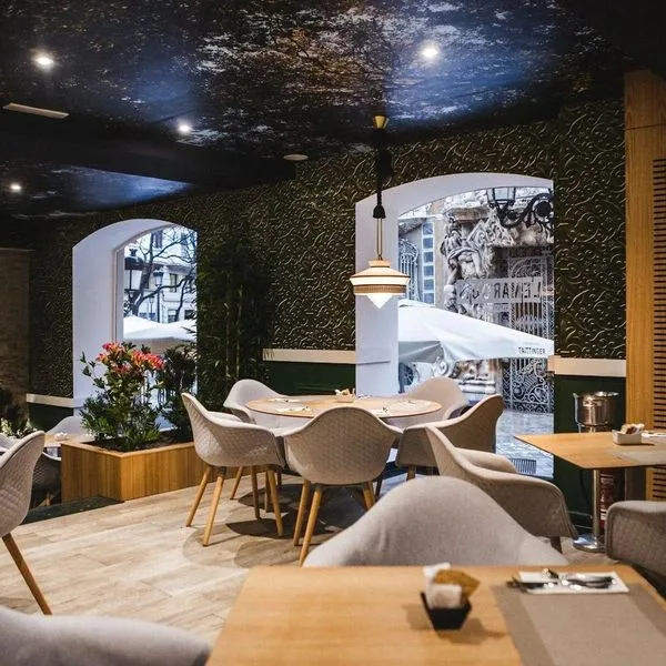 SH Ingles - zdjęcie 3