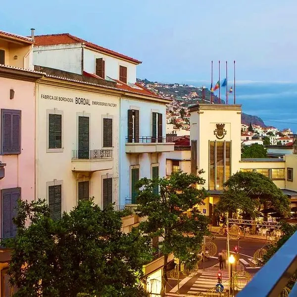 Marketplace Apartments