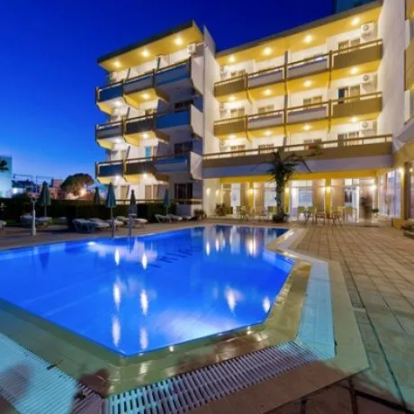 Trianta Apartments - zdjęcie 3