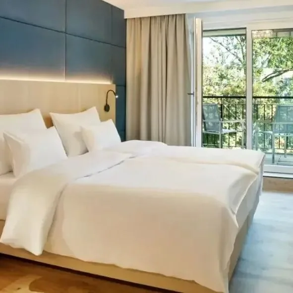 Austria Trend Maximilian