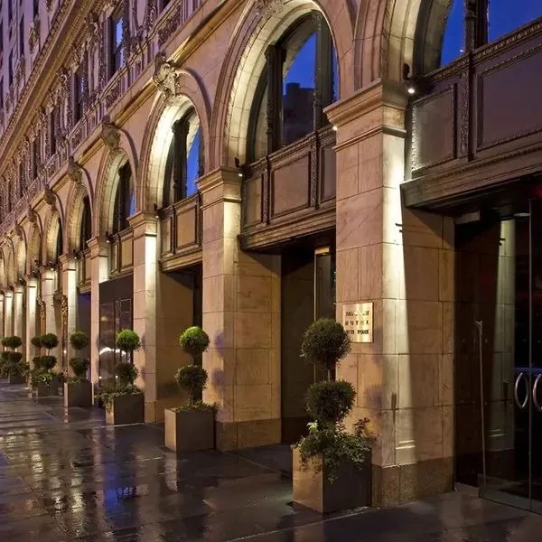 Paramount Times Square - A Generator