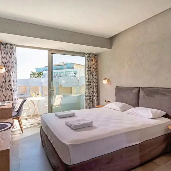 Kathrin Beach - zdjęcie 3