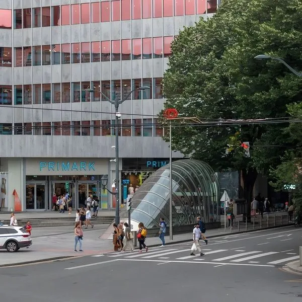 B48 Abando - zdjęcie 2