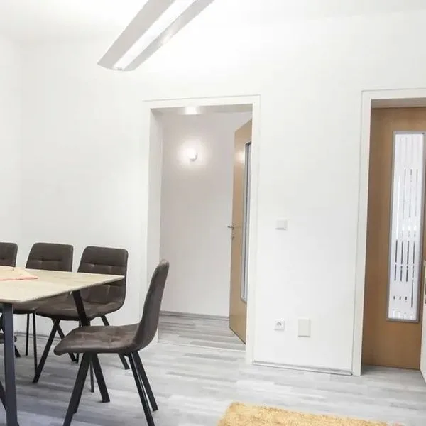 Apart Hackl - zdjęcie 4