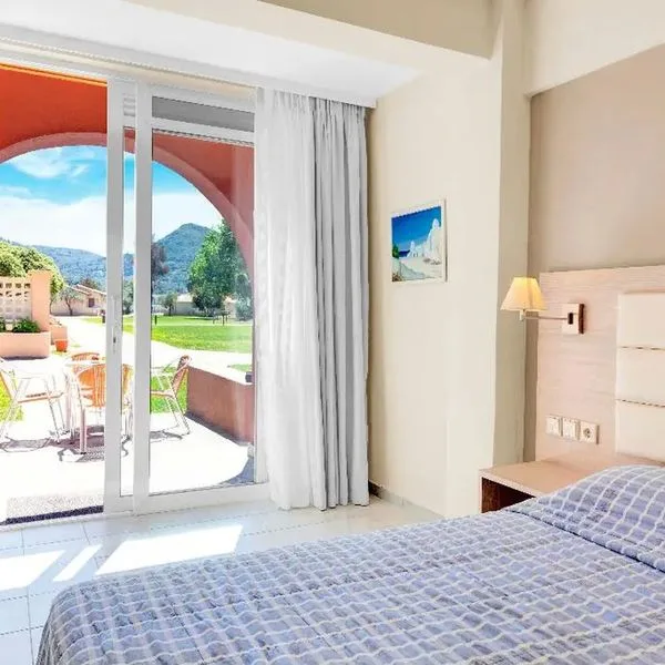 Canvas by Mitsis Messonghi - zdjęcie 2