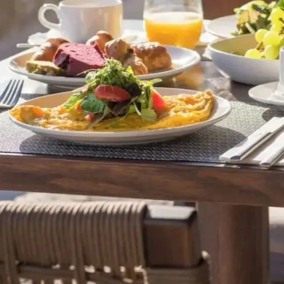 Noble Hotel and Suites - zdjęcie 2