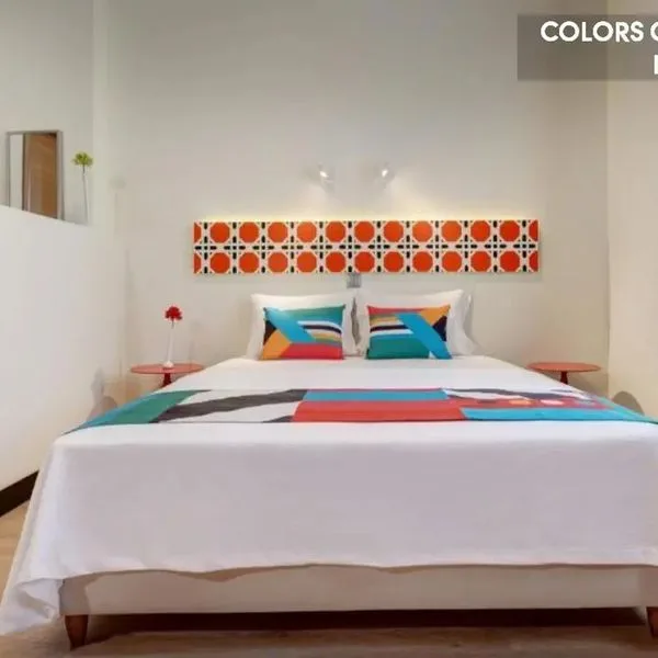 Colors Central Ladadika - zdjęcie 4