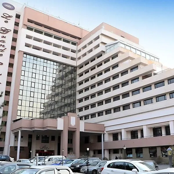 Le Grande Plaza - zdjęcie 2