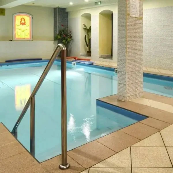 Kryształ (Świeradów Zdrój) - zdjęcie 3