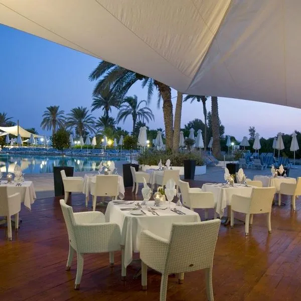 Imperial Island Resort by Louis - zdjęcie 4