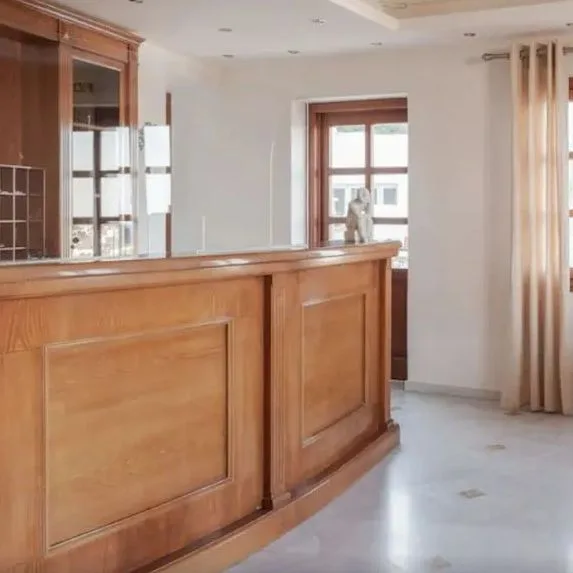 Epavlis (Kamari) - zdjęcie 3