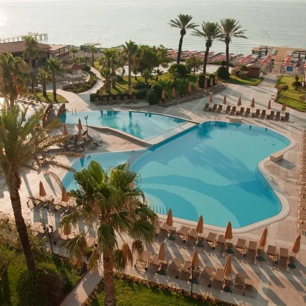 Akka Alinda - zdjęcie 4