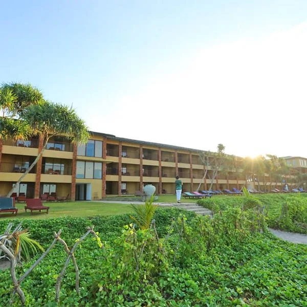 Long Beach Resort (Koggala)