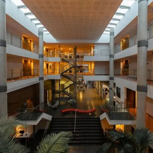 Port Elche (ex. Holiday Inn Elche) - zdjęcie 2