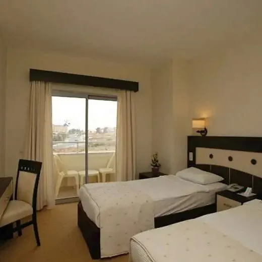 Lavitas - zdjęcie 4