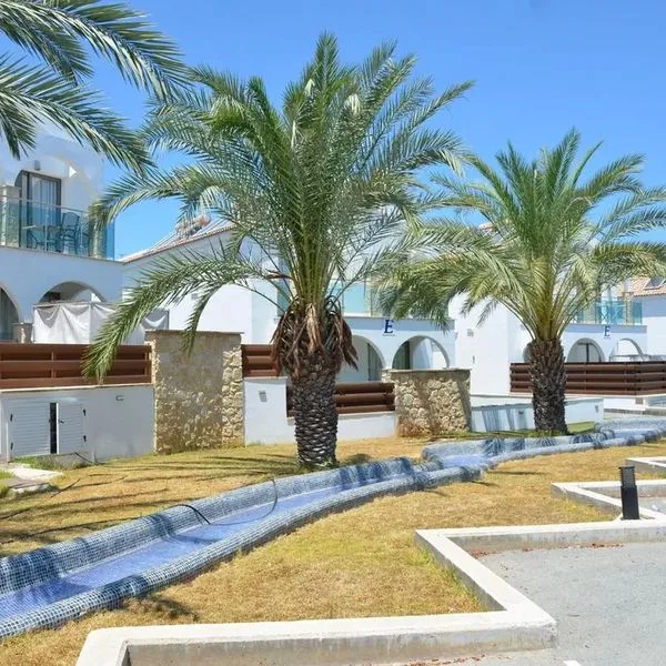 Latchi Escape Hotel & Suites - zdjęcie 2