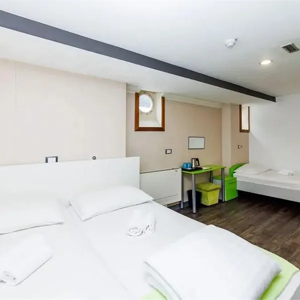 Botel Marina - zdjęcie 4