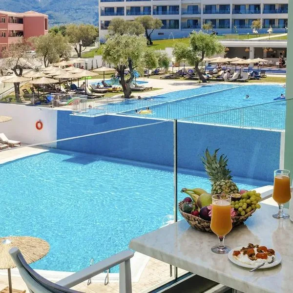 Robolla Beach (Roda) - zdjęcie 3