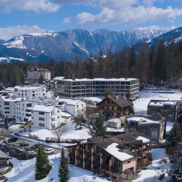 Mira Val - zdjęcie 4