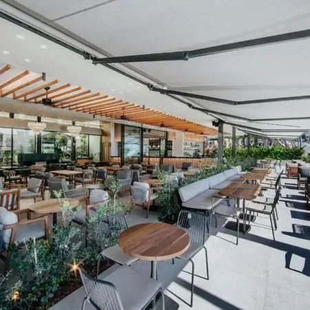 Napa Plaza - zdjęcie 2