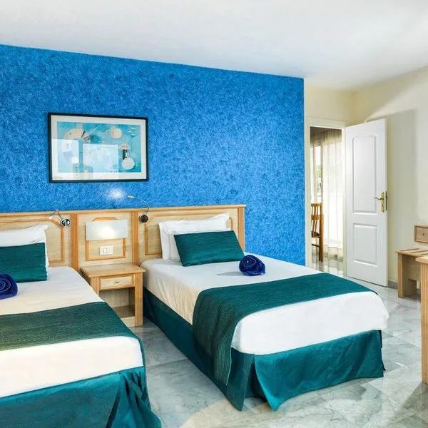 Whala! Tenerife (ex Marola Portosin) - zdjęcie 5