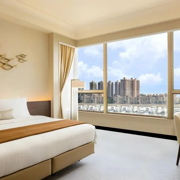 Gold Coast Hong Kong - zdjęcie 4